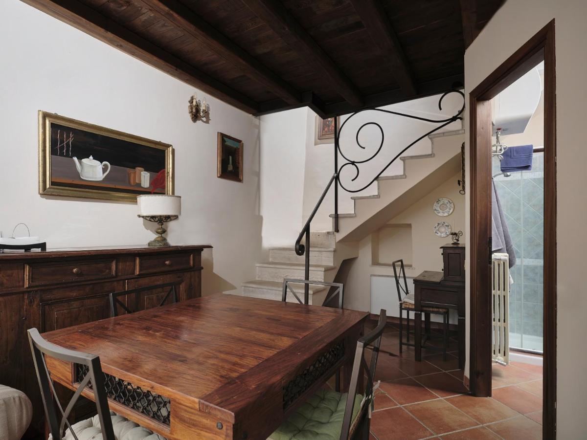 Agriturismo Castello Santa Margherita Cori Esterno foto