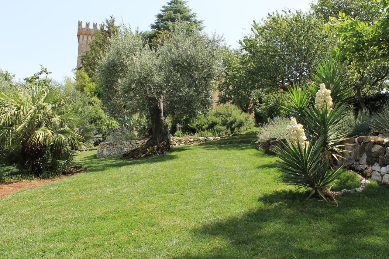 Agriturismo Castello Santa Margherita Cori Esterno foto