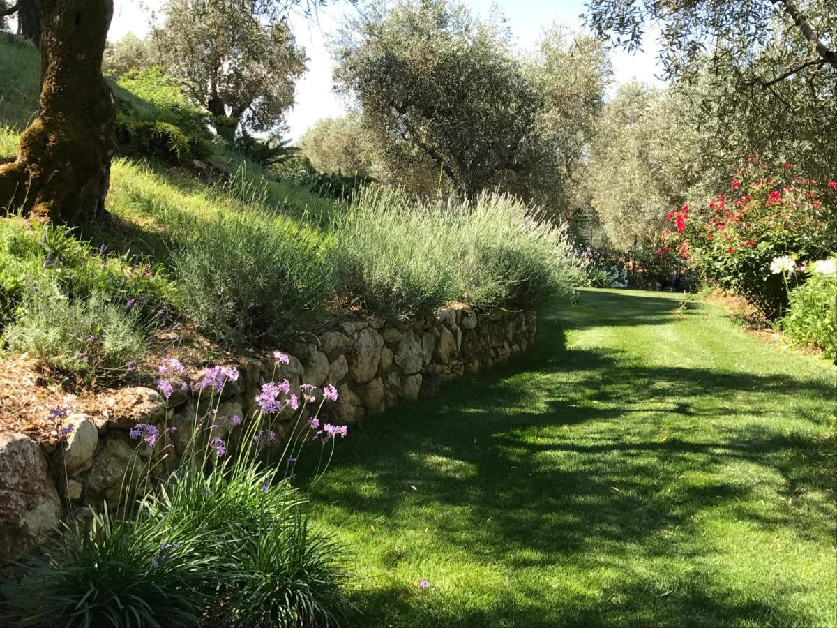 Agriturismo Castello Santa Margherita Cori Esterno foto