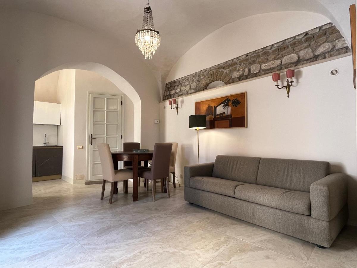 Agriturismo Castello Santa Margherita Cori Esterno foto